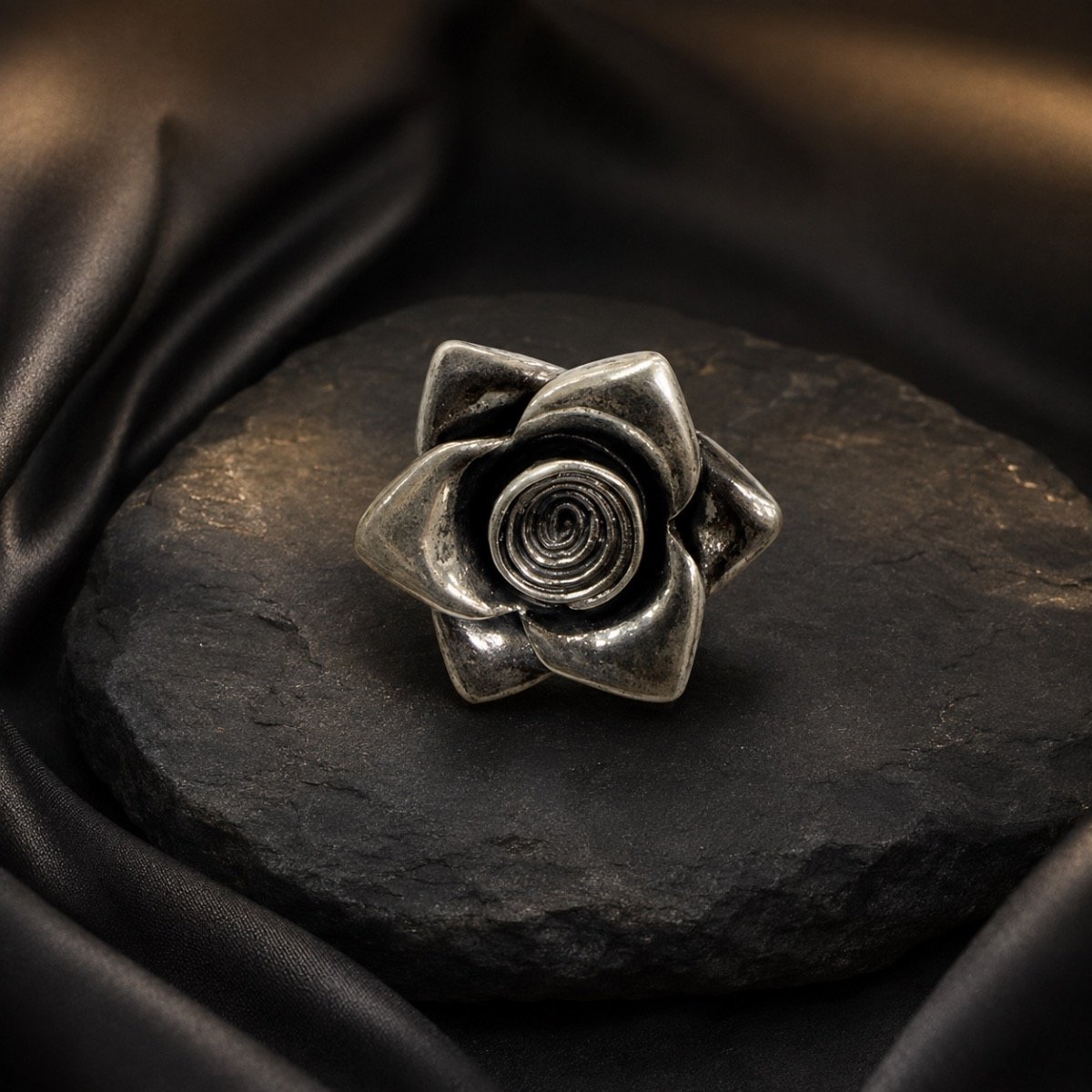 Rosetta Heritage Rose Pendant — 925 sterling silver