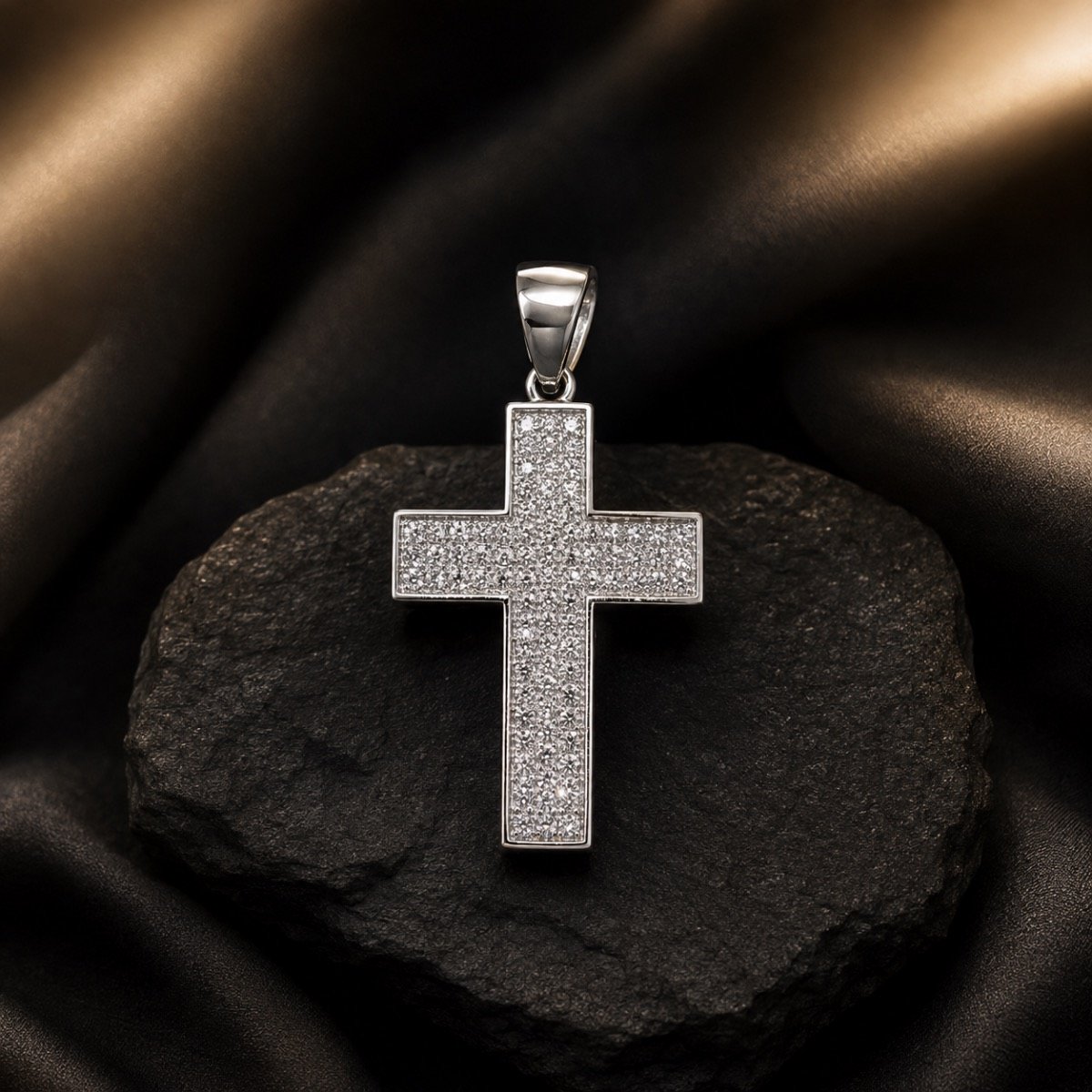 Eterna Pavé Cross Pendant — 925 sterling silver pendant